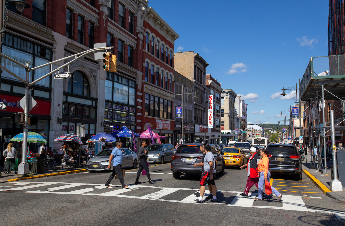 Leading Pedestrian Intervals in New York City Reduced Injuries