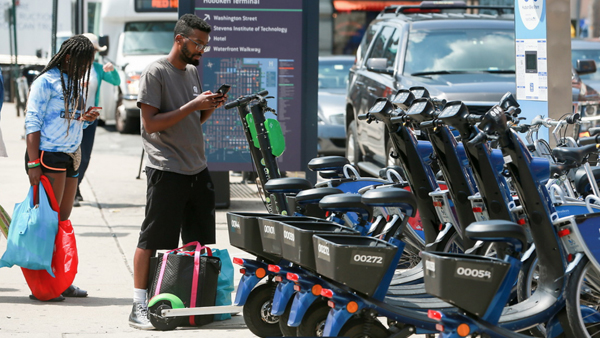 Renting bicycles on street